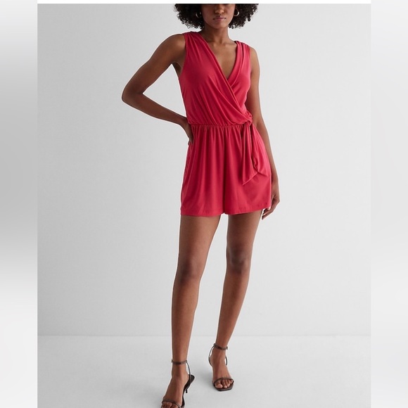 Express pink short romper size xl - Picture 4 of 13